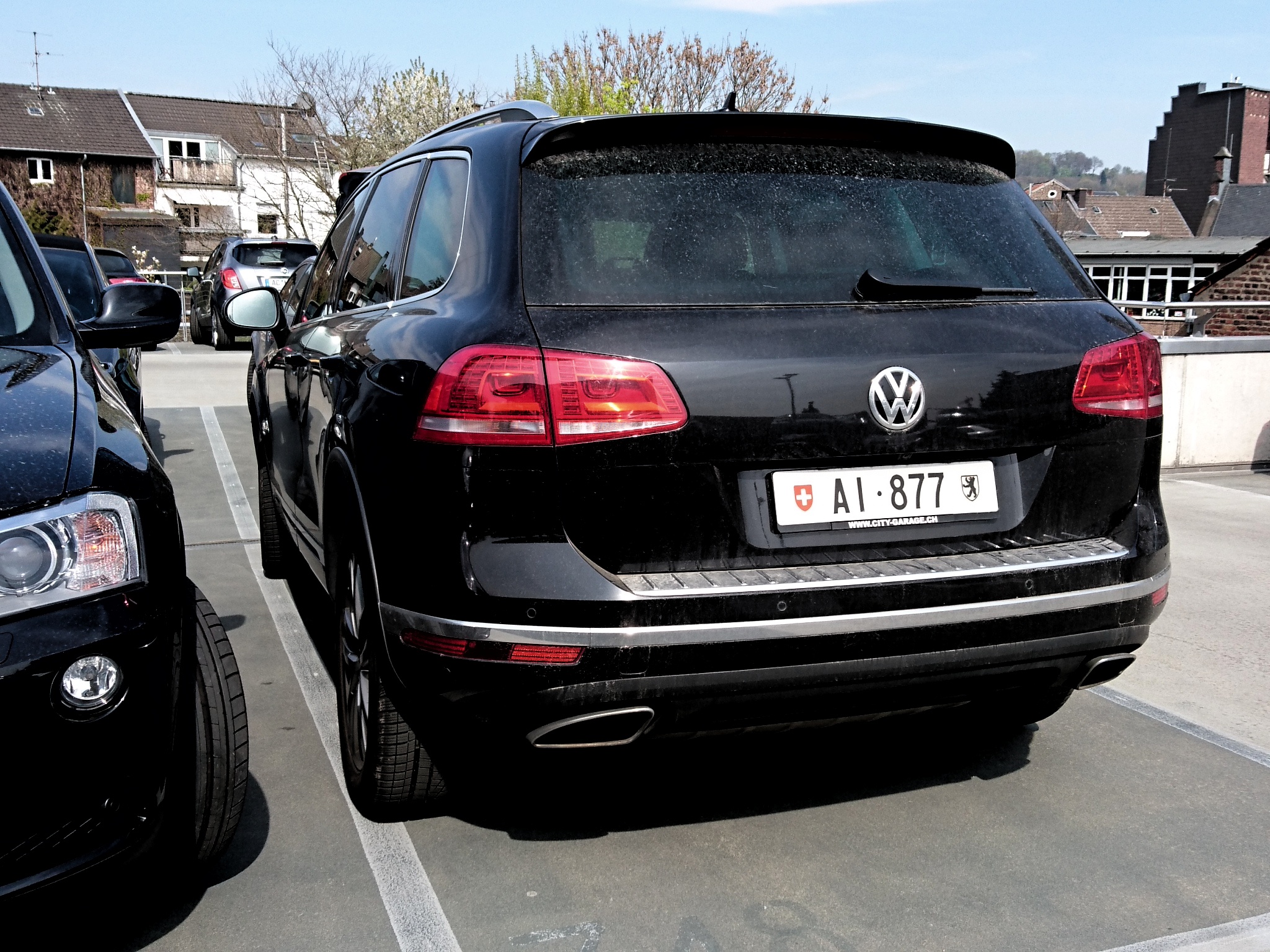AI 877, Volkswagen Touareg 2nd gen (7P), 2010–2018