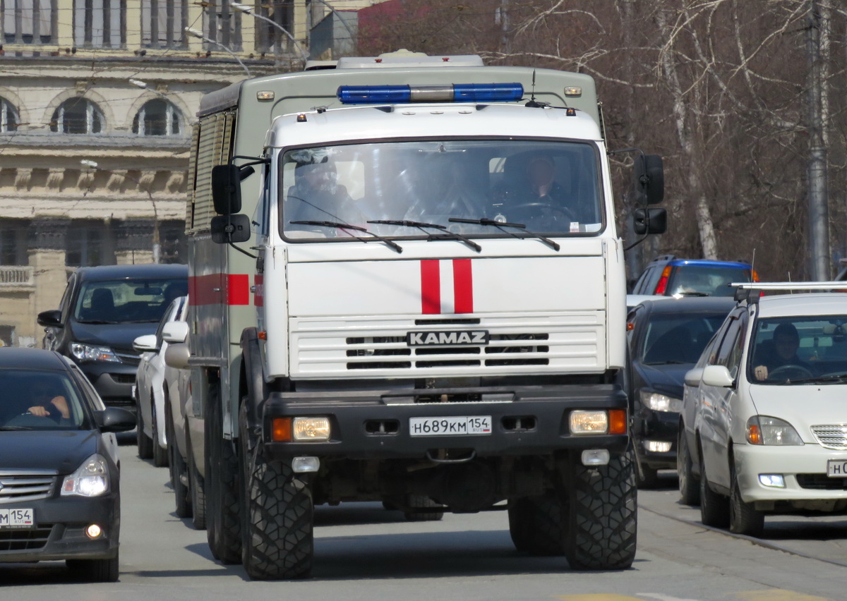 Камаз омон. НЕФАЗ-4208 ОМОН. КАМАЗ ОМОН НЕФАЗ. КАМАЗ ОМОН 4208. НЕФАЗ 4208 полиция