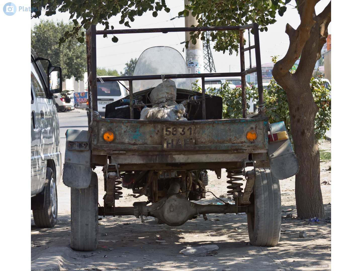 5831 НАЕ, Motorcycles (1977) 