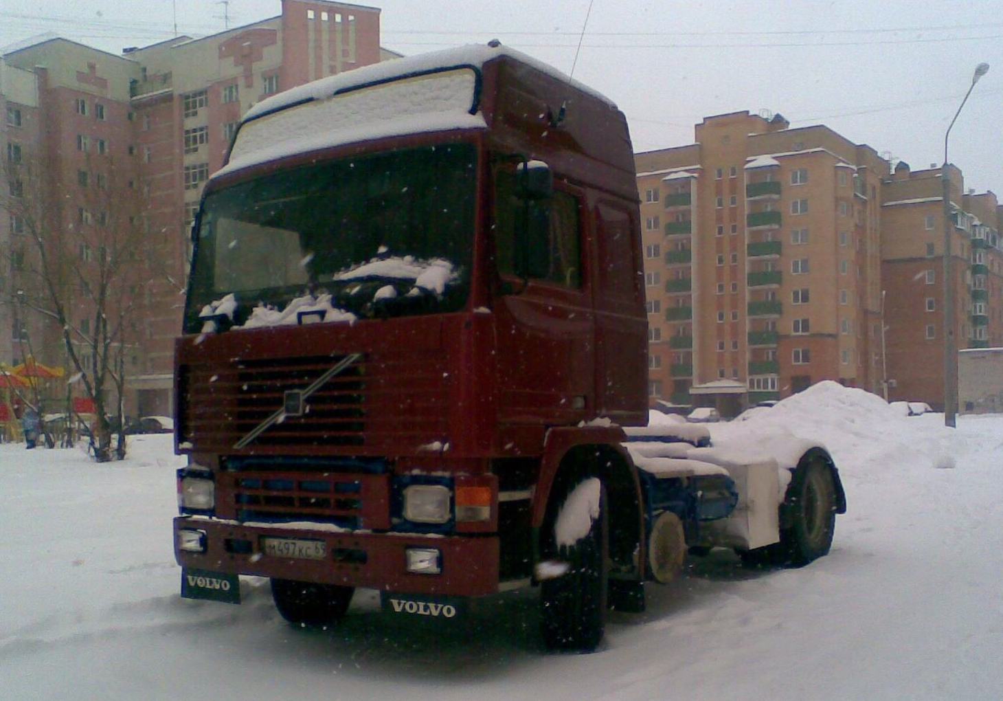 м 497 кс 69, Volvo F12 