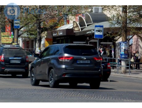 BE 1333 AH, Toyota Highlander