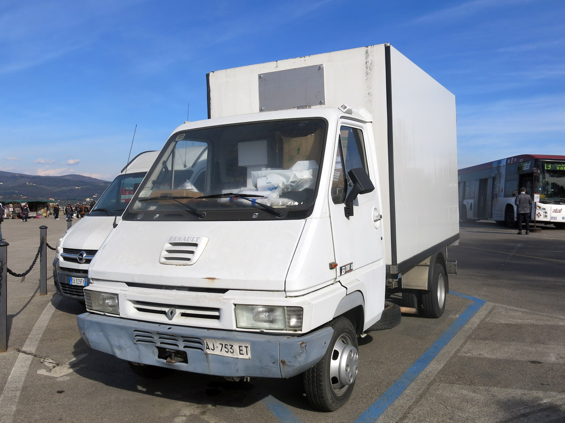 AJ 753 ET, Renault B-Gamme (Messenger) 