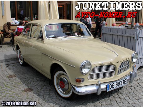 DB 8833E, Volvo Amazon