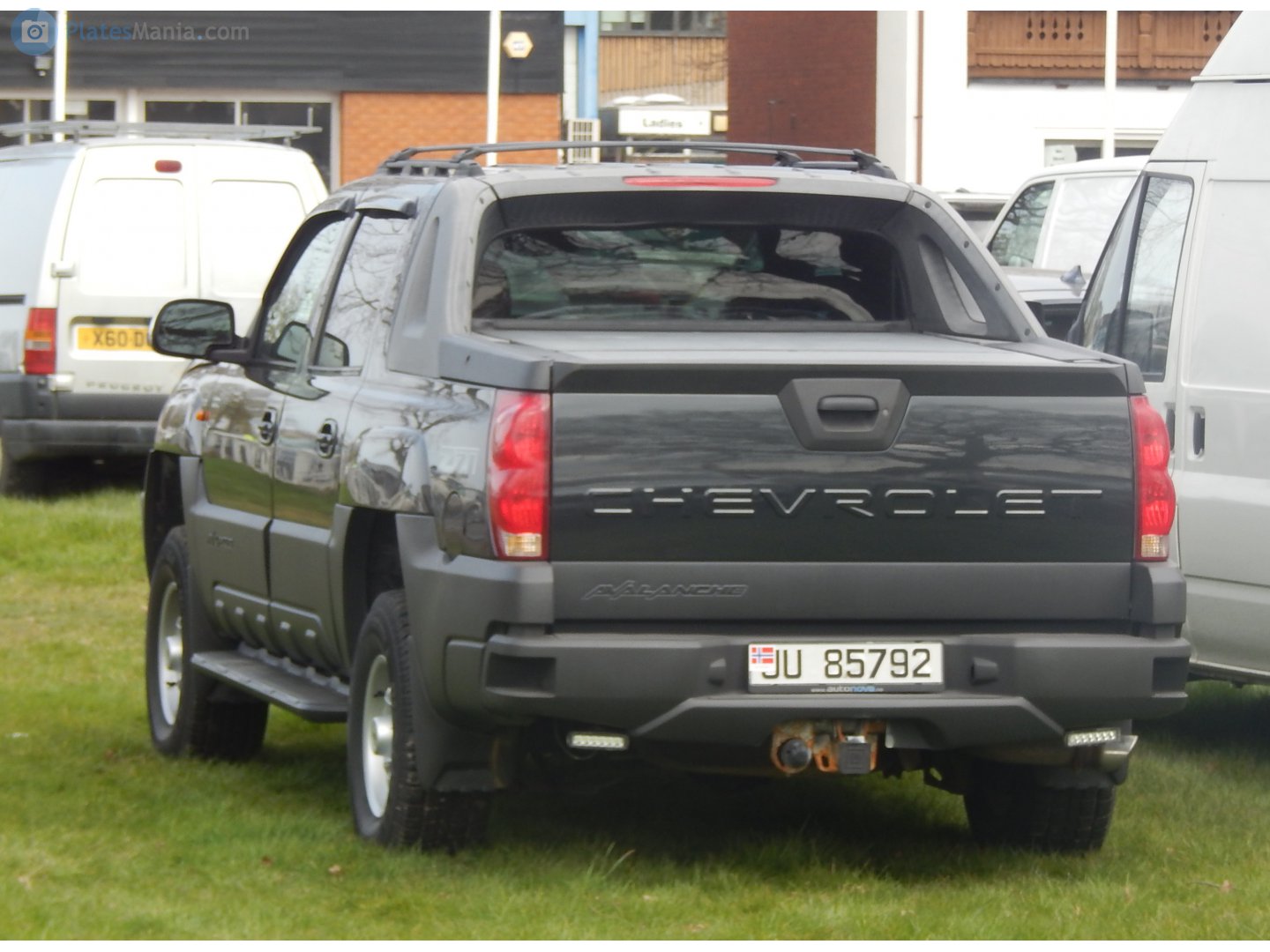 JU 85792, Chevrolet Avalanche 1st gen (GMT805), 2001–2006