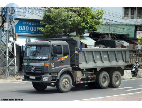 79C-111.45, Thaco Auman
