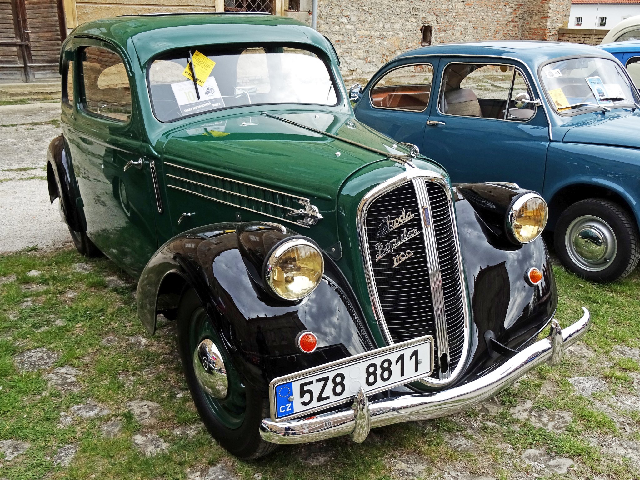 5Z8 8811, Skoda Popular 