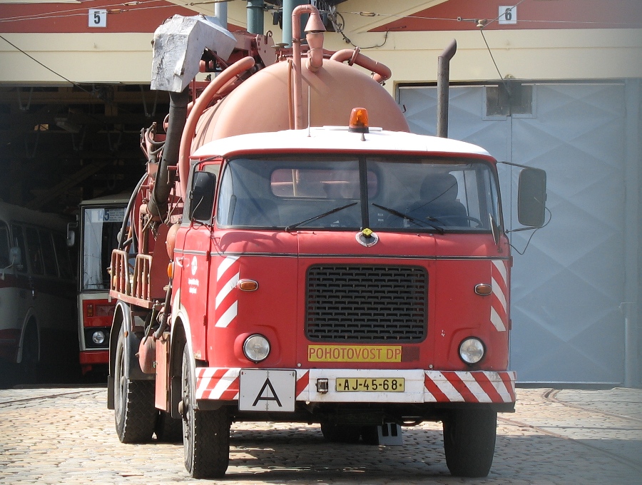 AJ 45-68, Skoda 706 