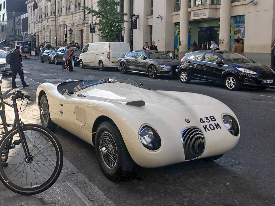 438KOM, Jaguar C-Type 