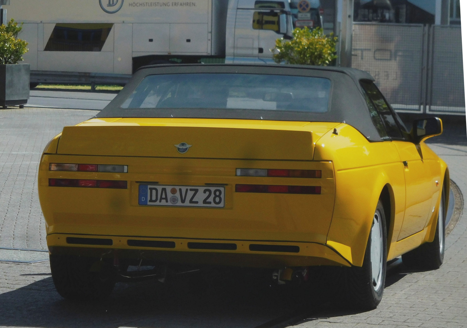 DA VZ 28, Aston Martin V8 Volante Zagato 