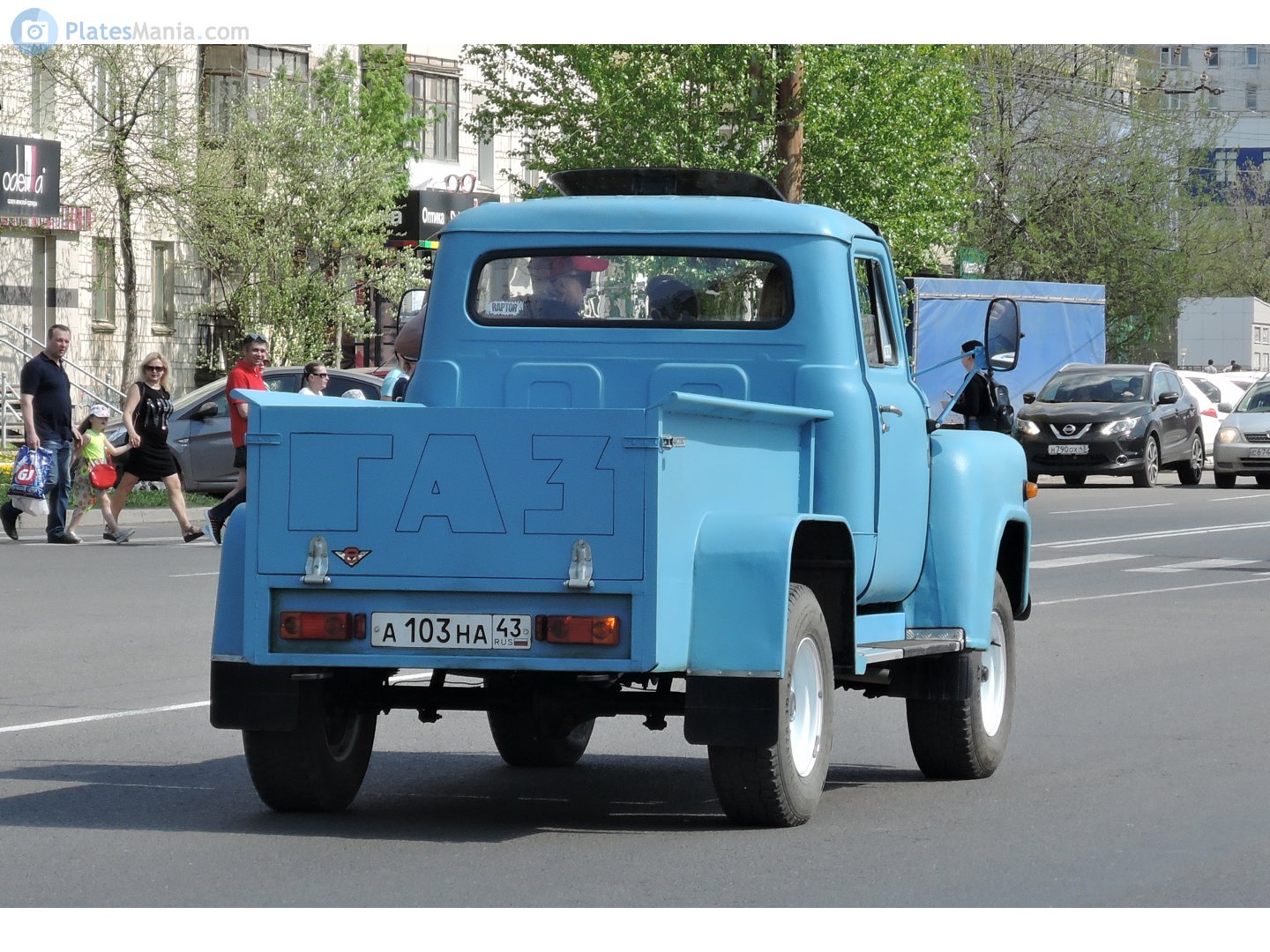 а 103 на 43, GAZ 52/53 