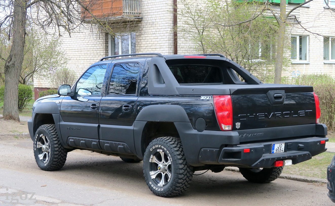 JO-9584, Chevrolet Avalanche 1st gen (GMT805), 2001–2006