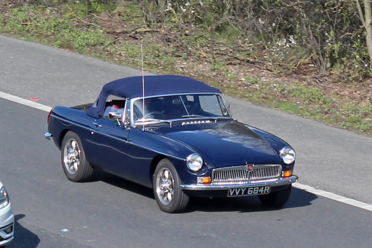 VVY684R, MG B 1st gen Roadster, 1962–1980