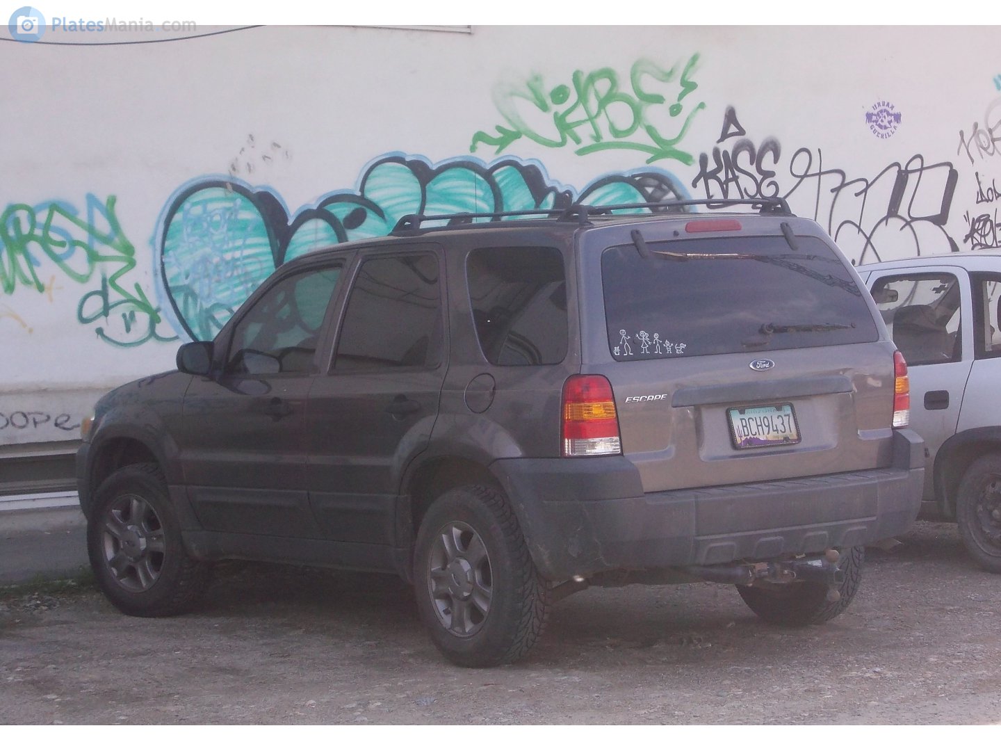 BCH9437, Ford Escape 1st gen (U204/U293; BA/ZA/ZC), 2000–2008