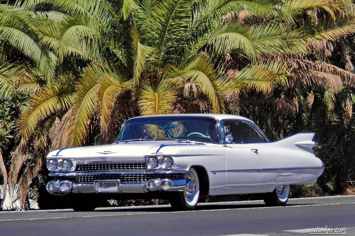 R-59000, Cadillac Eldorado 4th gen 1959 2-door Hardtop Coupé (6437; C-body), 1958–1959