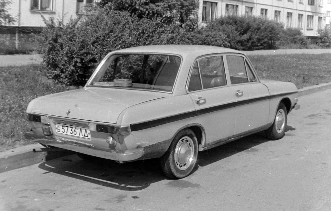 б 5736 ЛД, Audi 60 1st gen 4-door Sedan (F103), 1968–1973