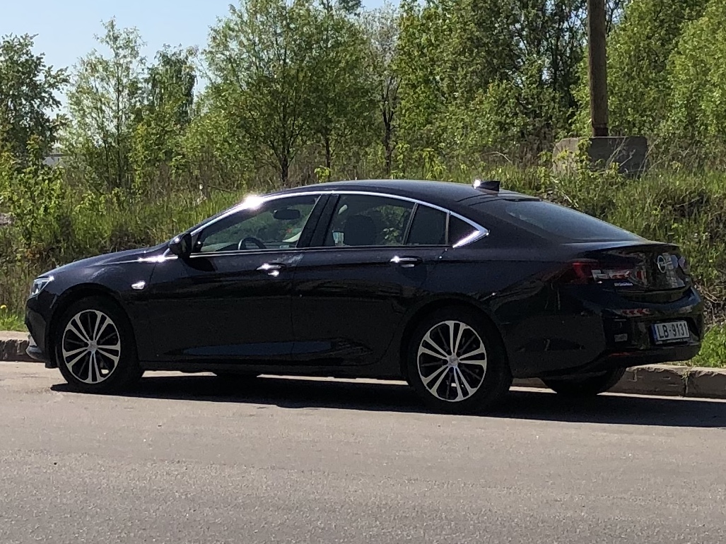 LB-9131, Opel Insignia 2nd gen Liftback (B; Z18), 2017–2022