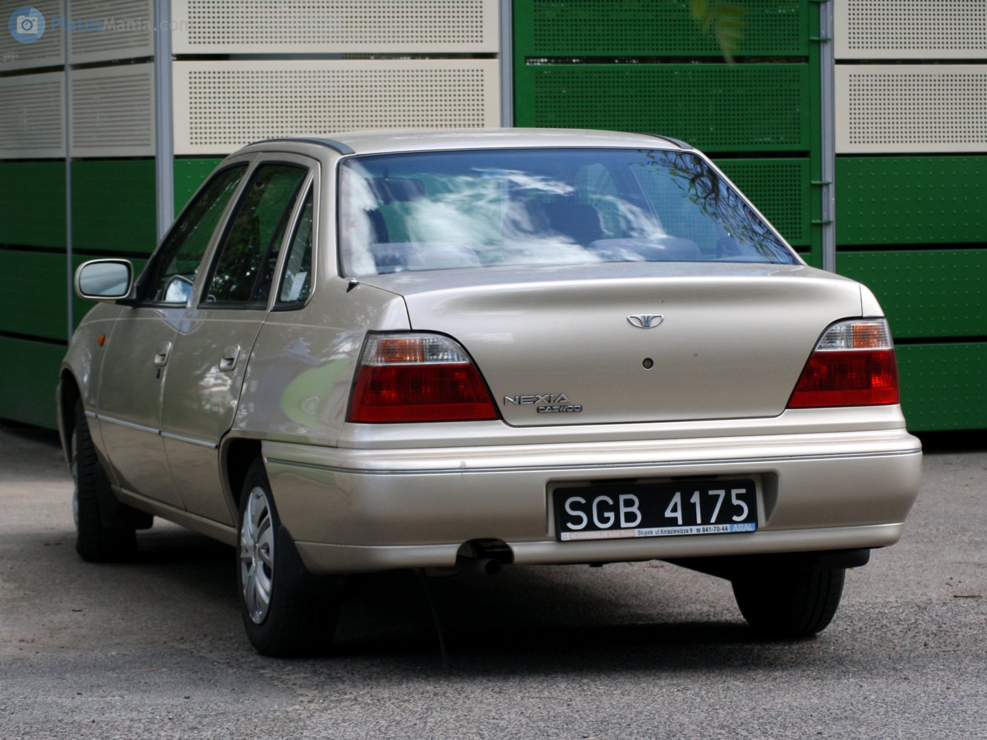 SGB 4175, Daewoo Nexia 1st gen Sedan (T-body), 1995–1997 (–2008 for CIS-market)