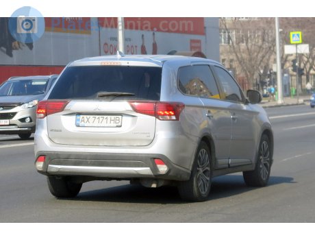 AX 7171 HB, Mitsubishi Outlander