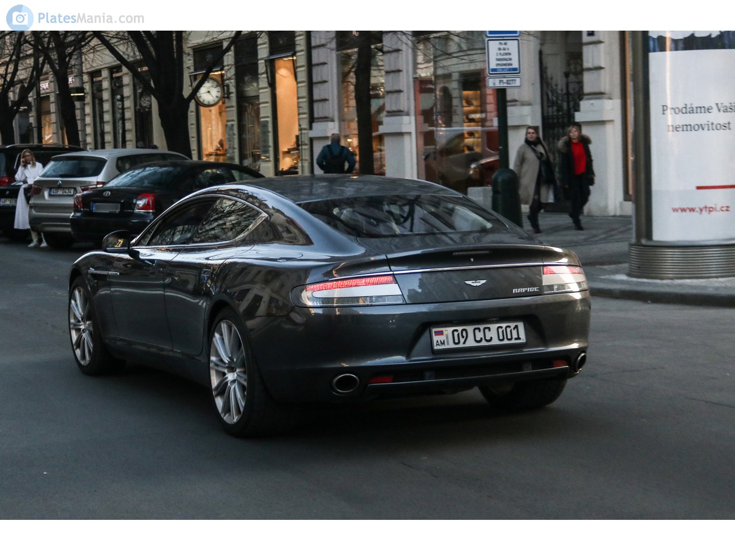 09 CC 001, Aston Martin Rapide 