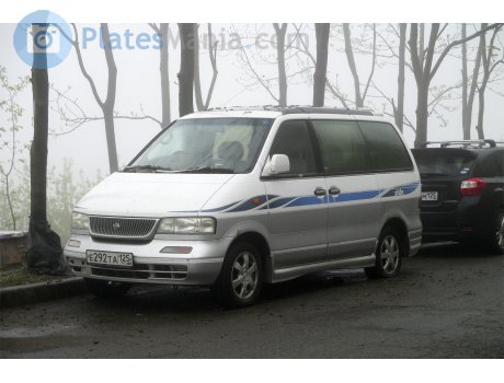 е292та125, Nissan Largo