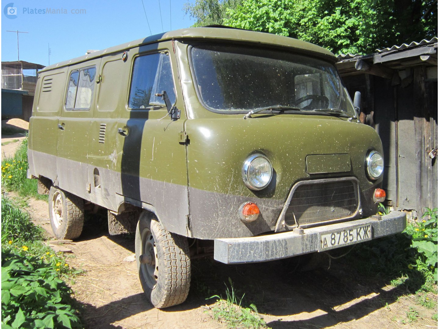 а 8785 КЖ, UAZ 452 452/3741 All-metal Van, 1965–