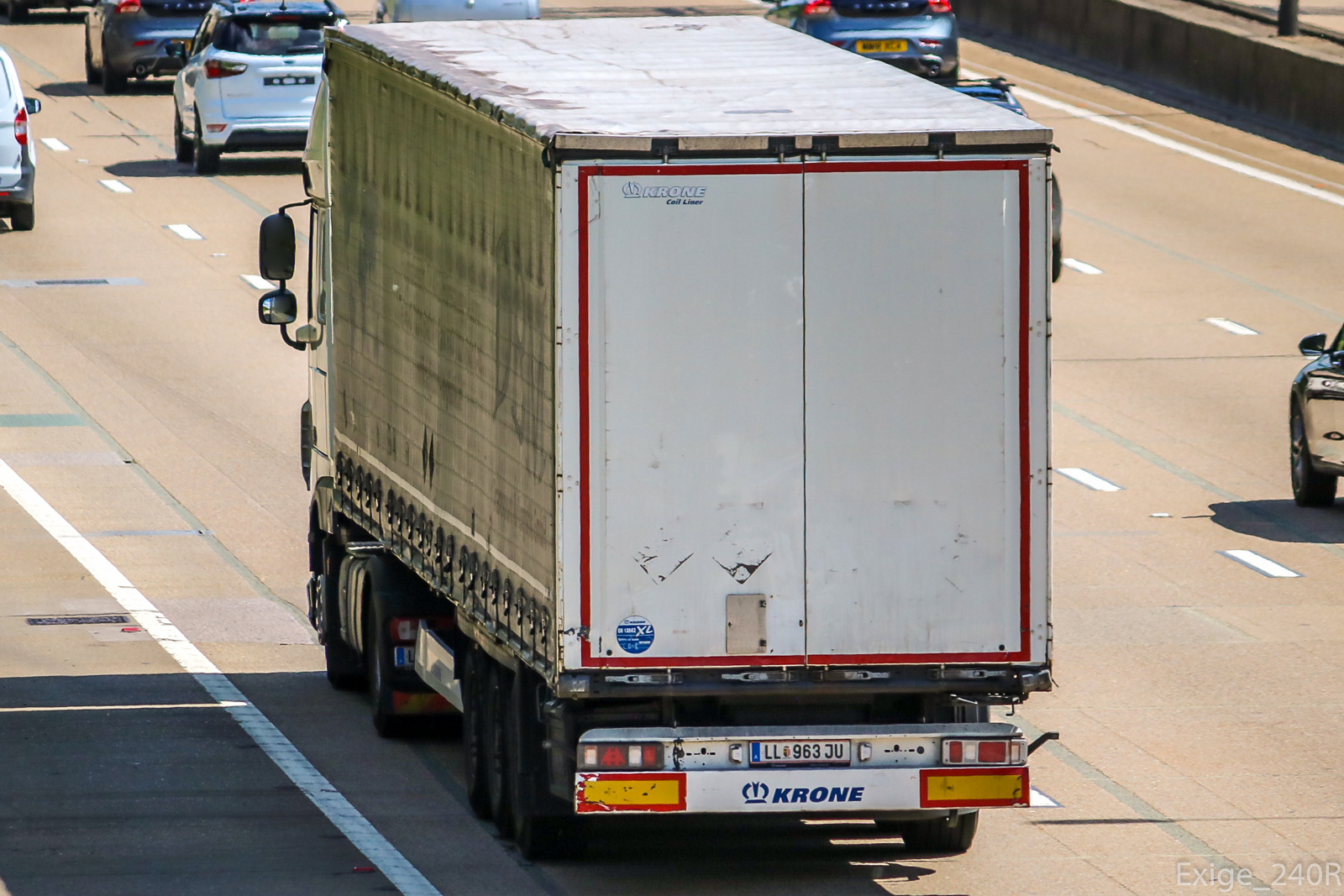 LL 963 JU, Krone Coil Liner 