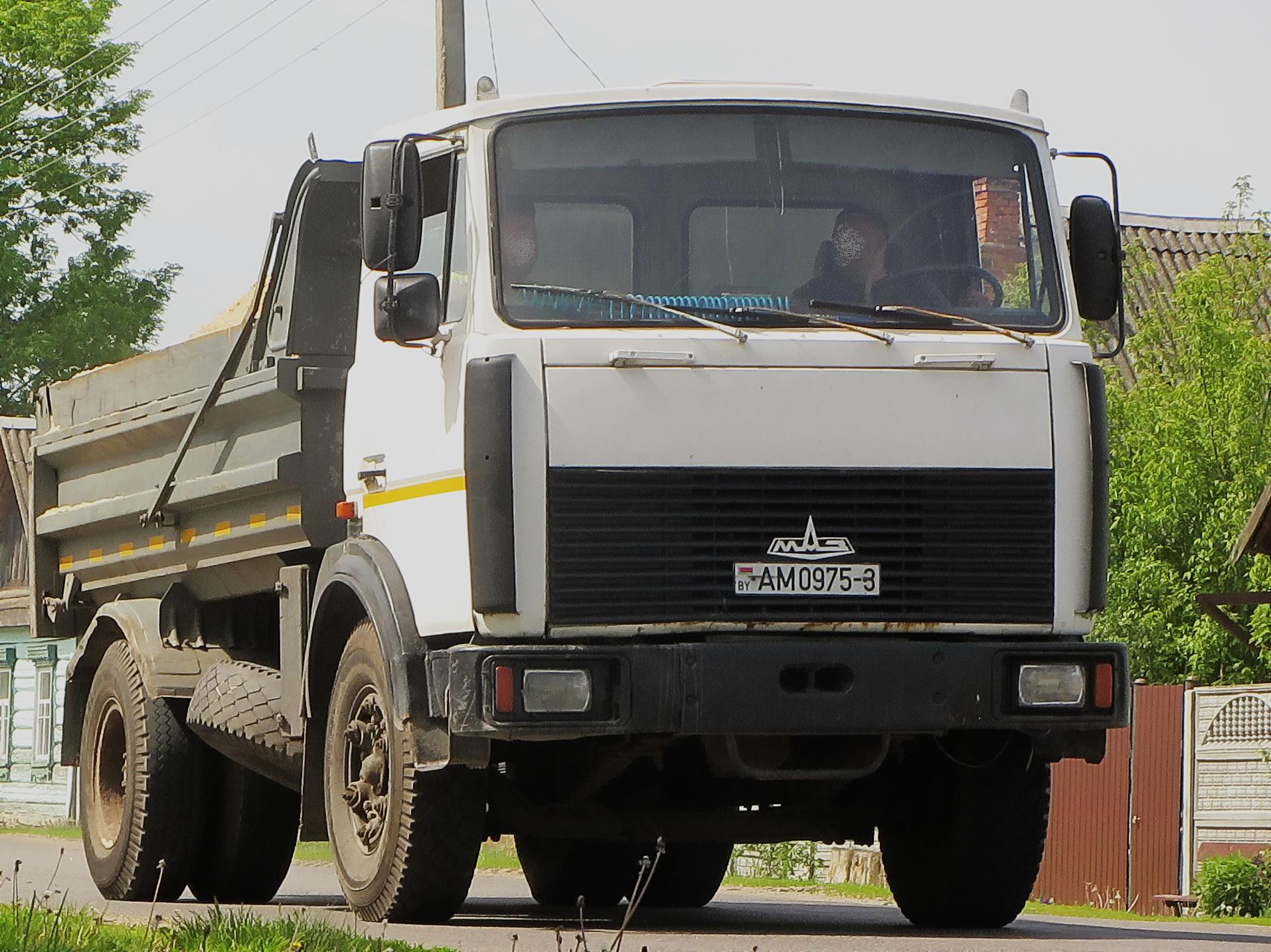 Маз 3 осный тягач. Прицеп маз 5440 для фуры. Маз 5551. Маз 5440 игрушка итеко новый. Маз 5336 фургон.