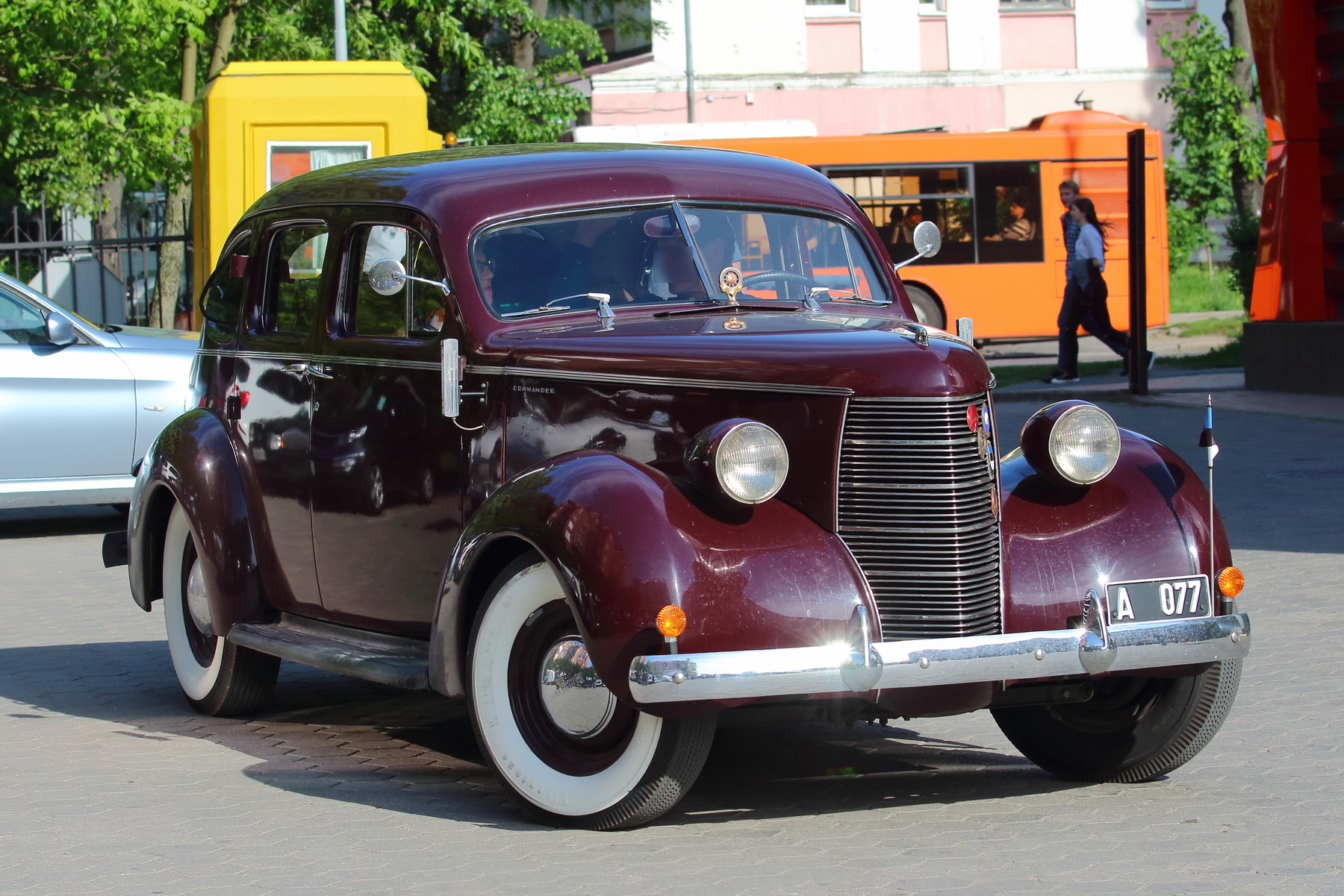 A 077, Studebaker Commander 
