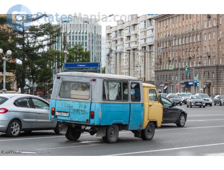 т736хт54, UAZ 452