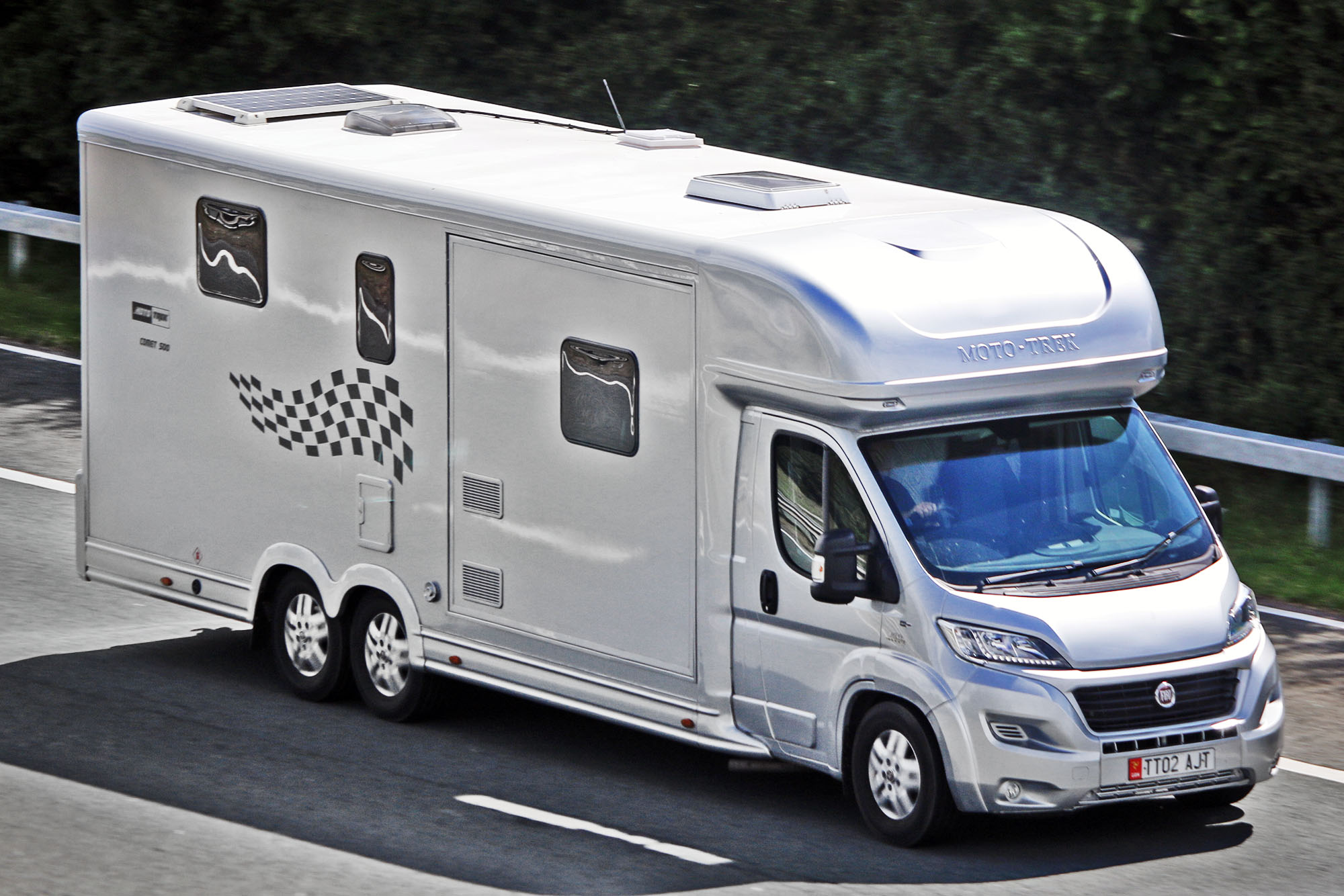 TT02AJT, Moto-Trek Comet 