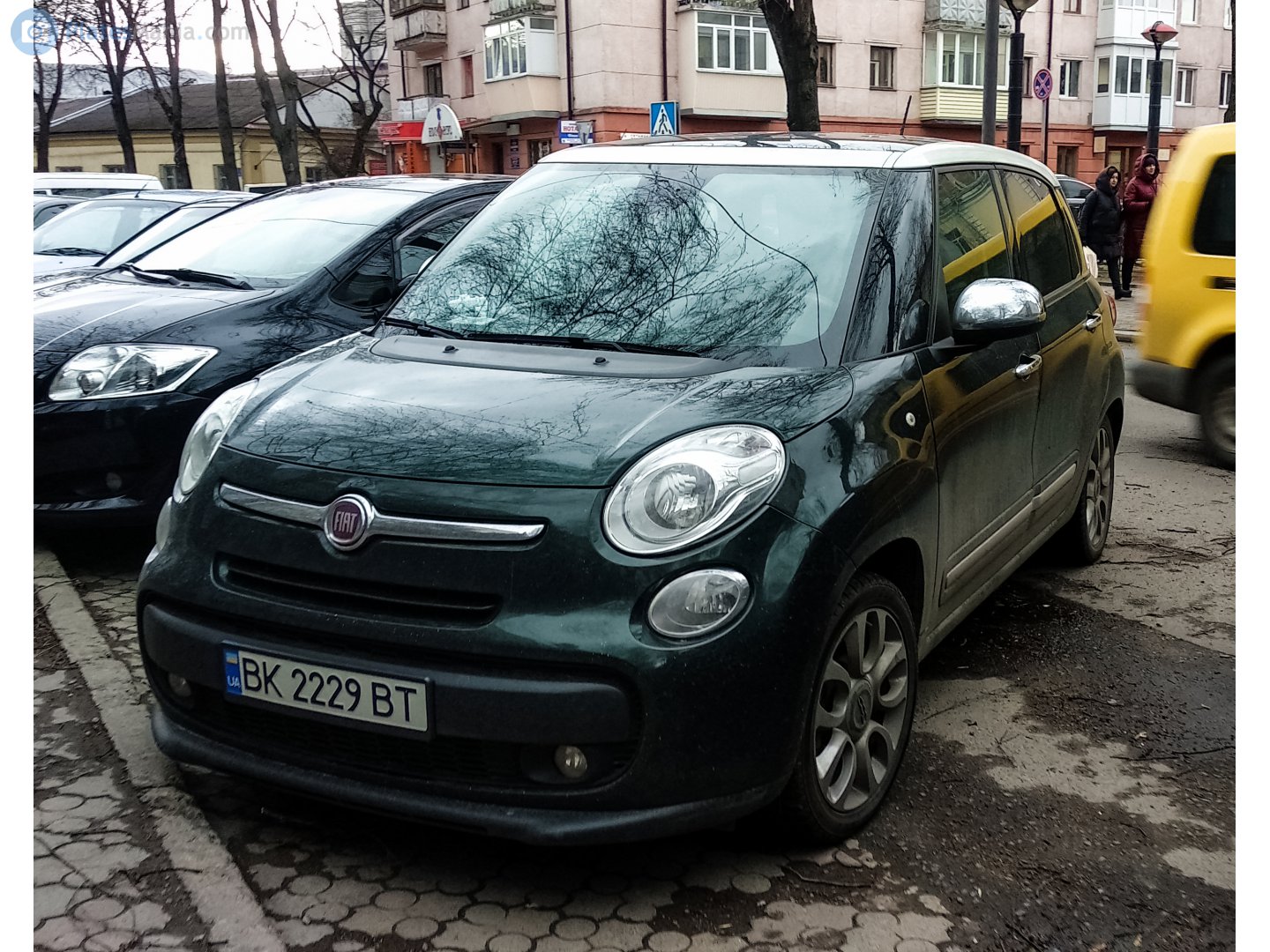 BK 2229 BT, FIAT 500L 
