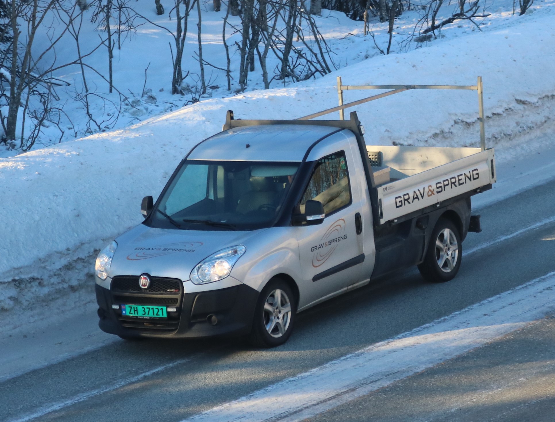 ZH 37121, FIAT Doblò 2nd gen Work Up (263), 2011–2015