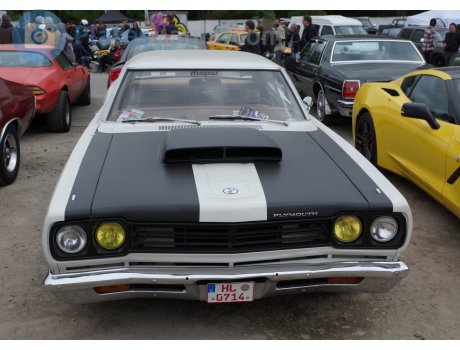 HL 0714, Plymouth Road Runner