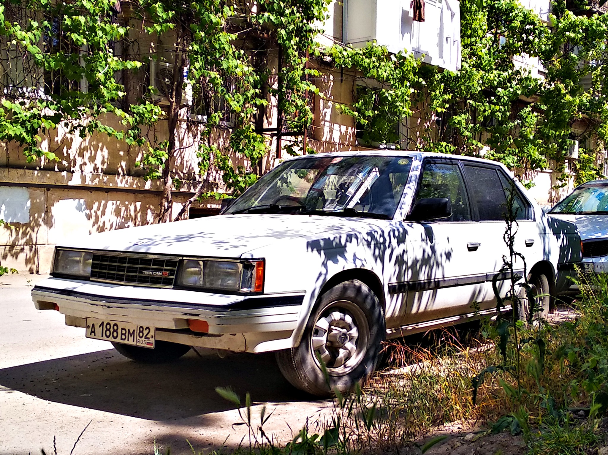 а 188 вм 82, Toyota Corona 7th gen Sedan (T140), 1982–1998