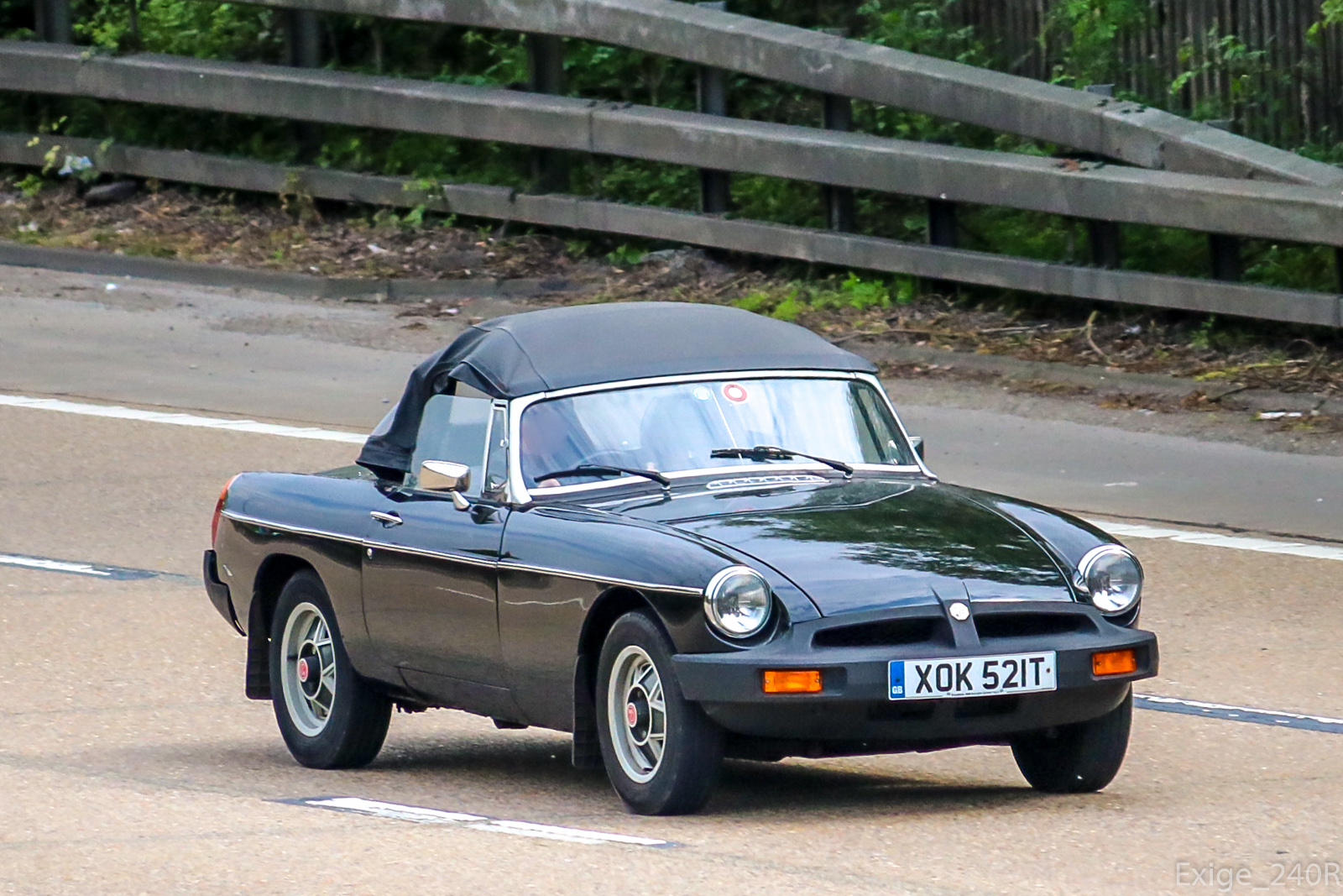 XOK521T, MG B 1st gen Roadster, 1962–1980