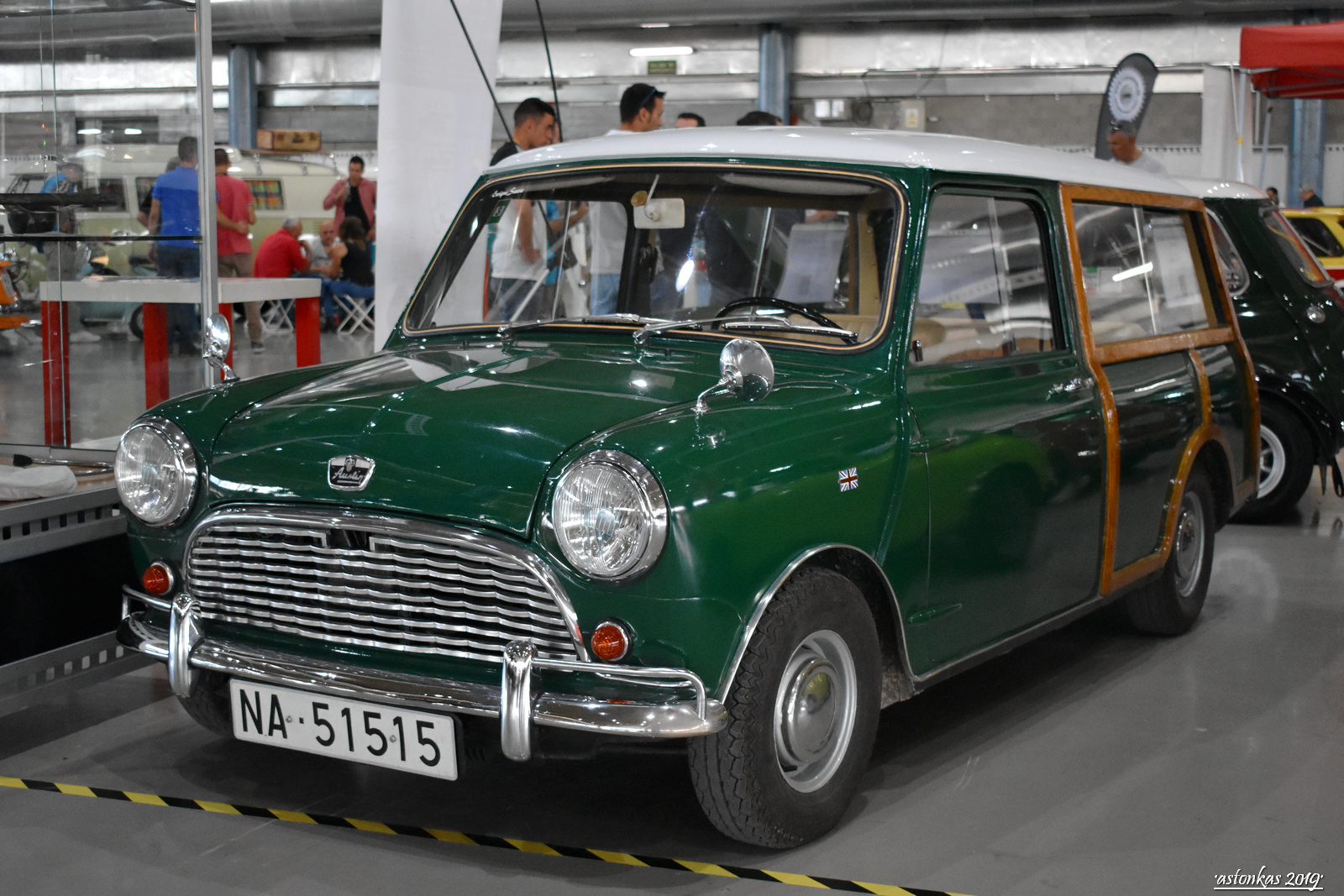 NA-51515, Austin Mini Countryman 