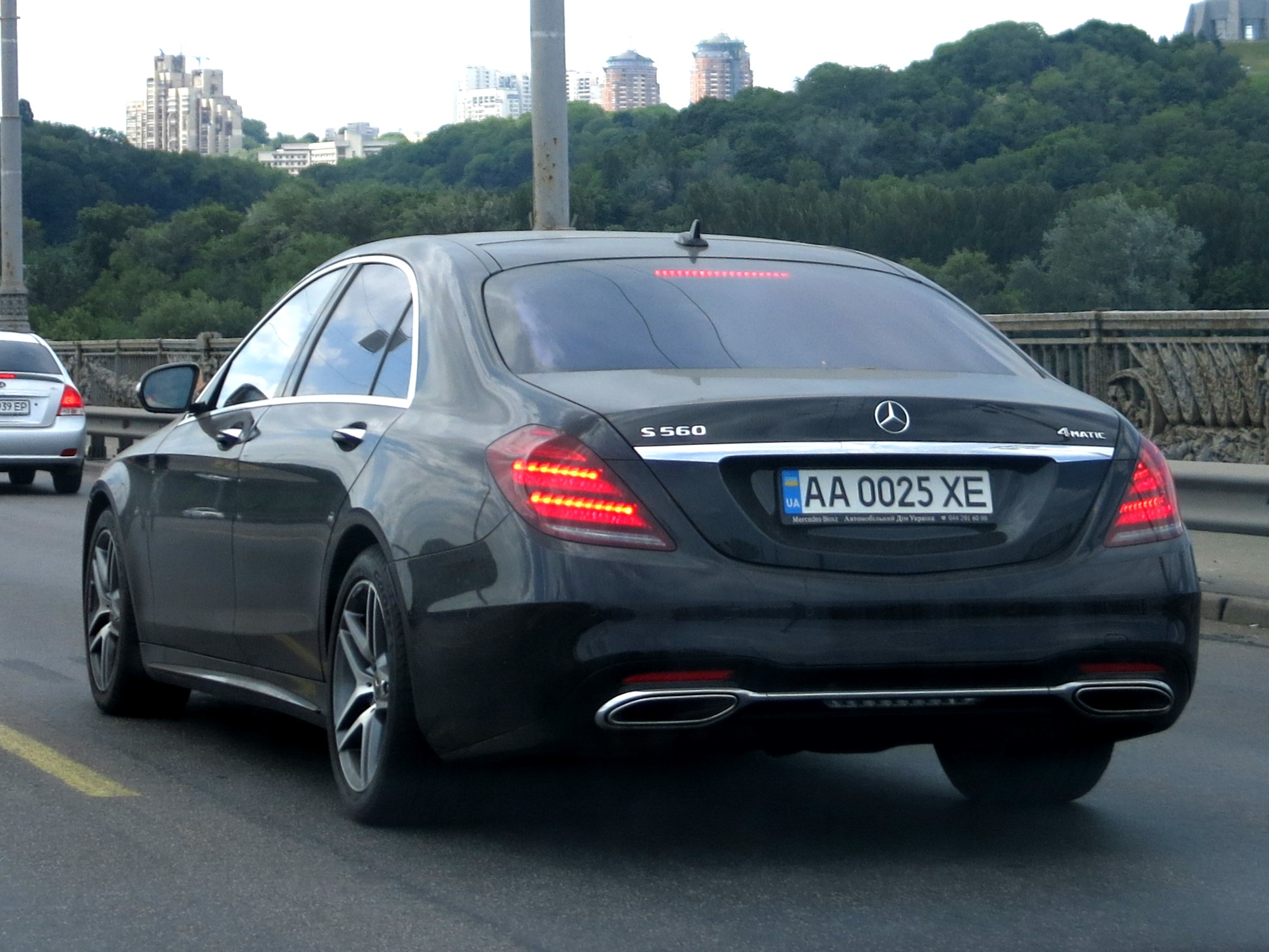 AA 0025 XE, Mercedes-Benz S-Klasse 8th gen Sedan (W222/V222), 2013–2020