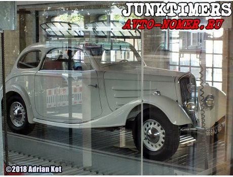 668 AJ 66, Peugeot 201