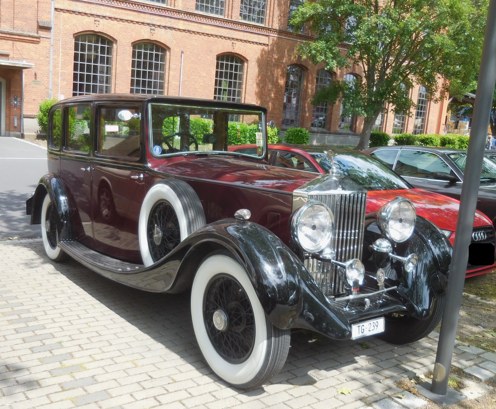 TG 239, Rolls-Royce 25/30 