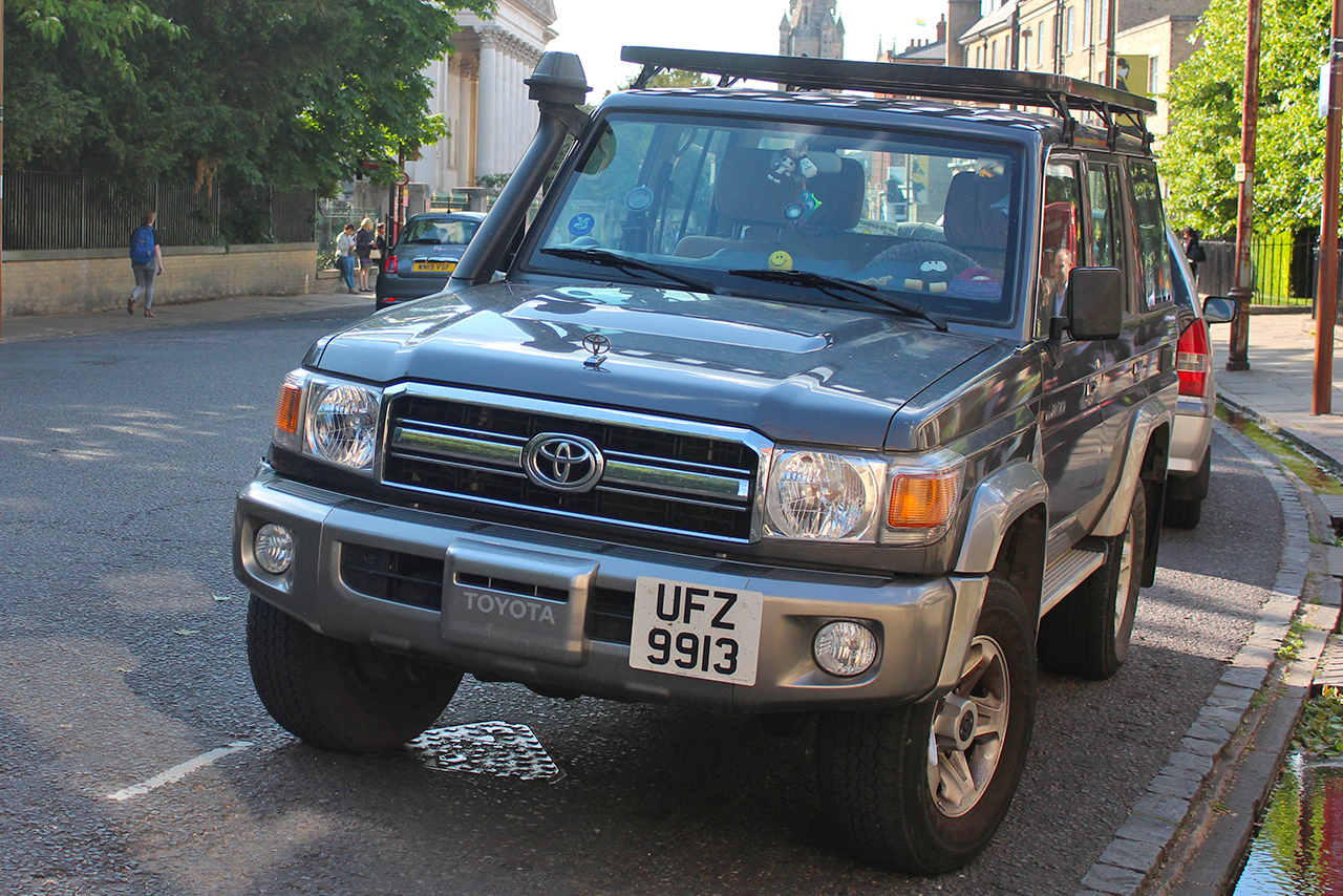 UFZ9913, Toyota Land Cruiser 70 5-door SUV (J76), 1st facelift, 2007–2023
