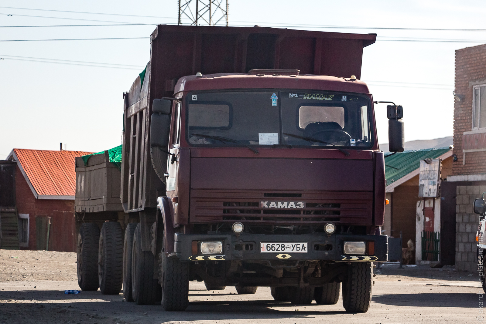 Камаз 65115 тонированный. Камаз 49. Тонированный камаз. Обвес камаз 5320. Тонированный камаз.