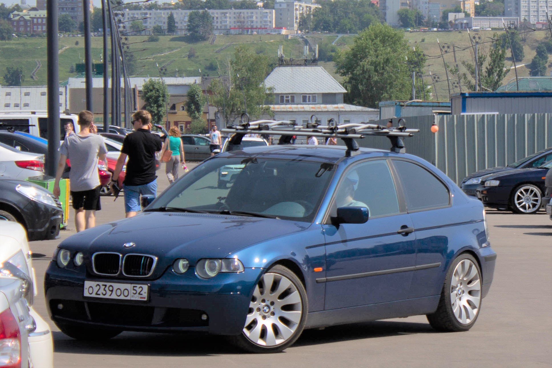 о 239 оо 52, BMW 3 Series 4th gen Compact Hatch (E46/5), 2001–2004