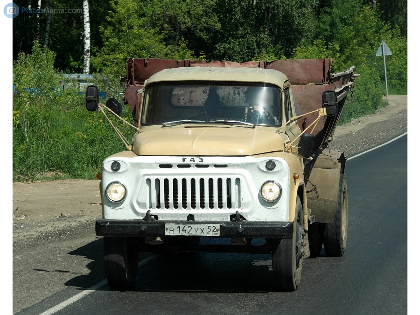 "T 472 BH" фото ГАЗ 52/53. Непризнанные и частично признанные страны