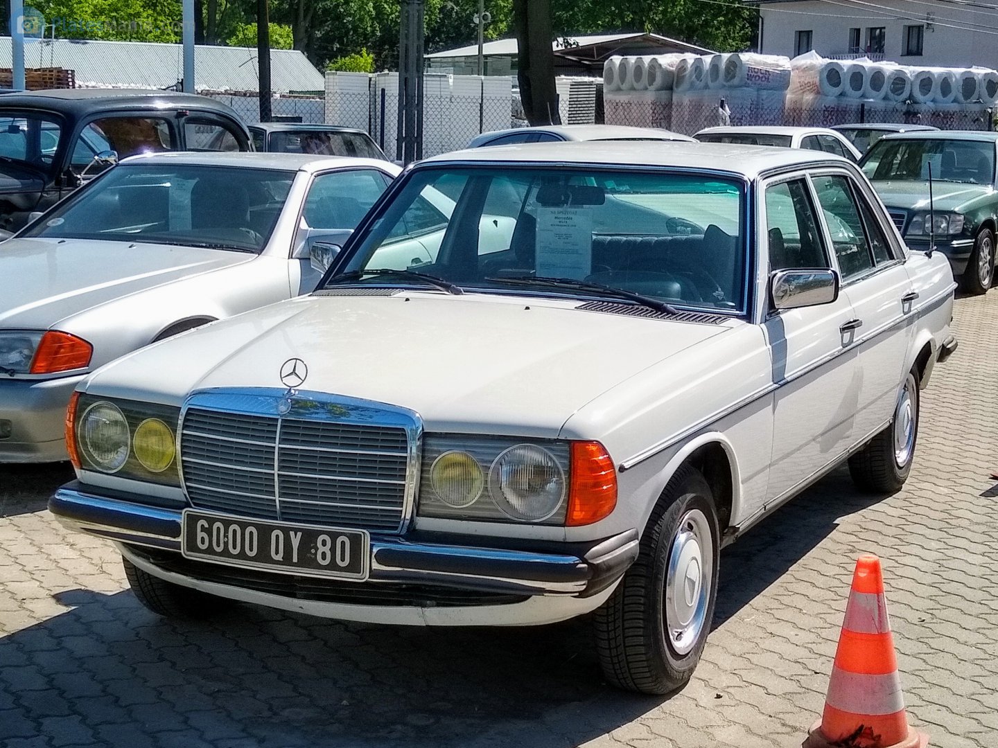 6000 QY 80, Mercedes-Benz E-Klasse 200–300 Sedan (W123), 1975­–1986