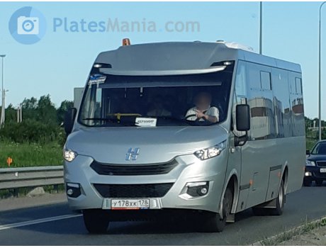 у178хк178, Neman 4202