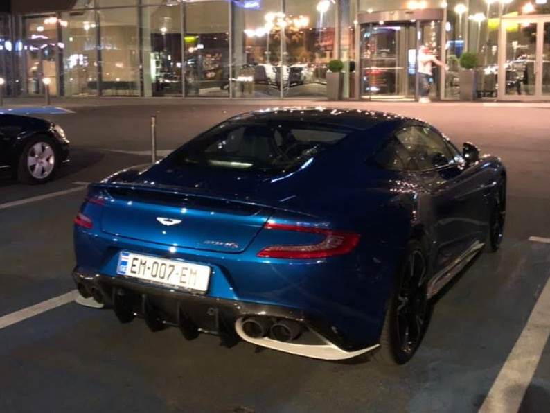 EM-007-EM, Aston Martin Vanquish 2nd gen, 2012–2018