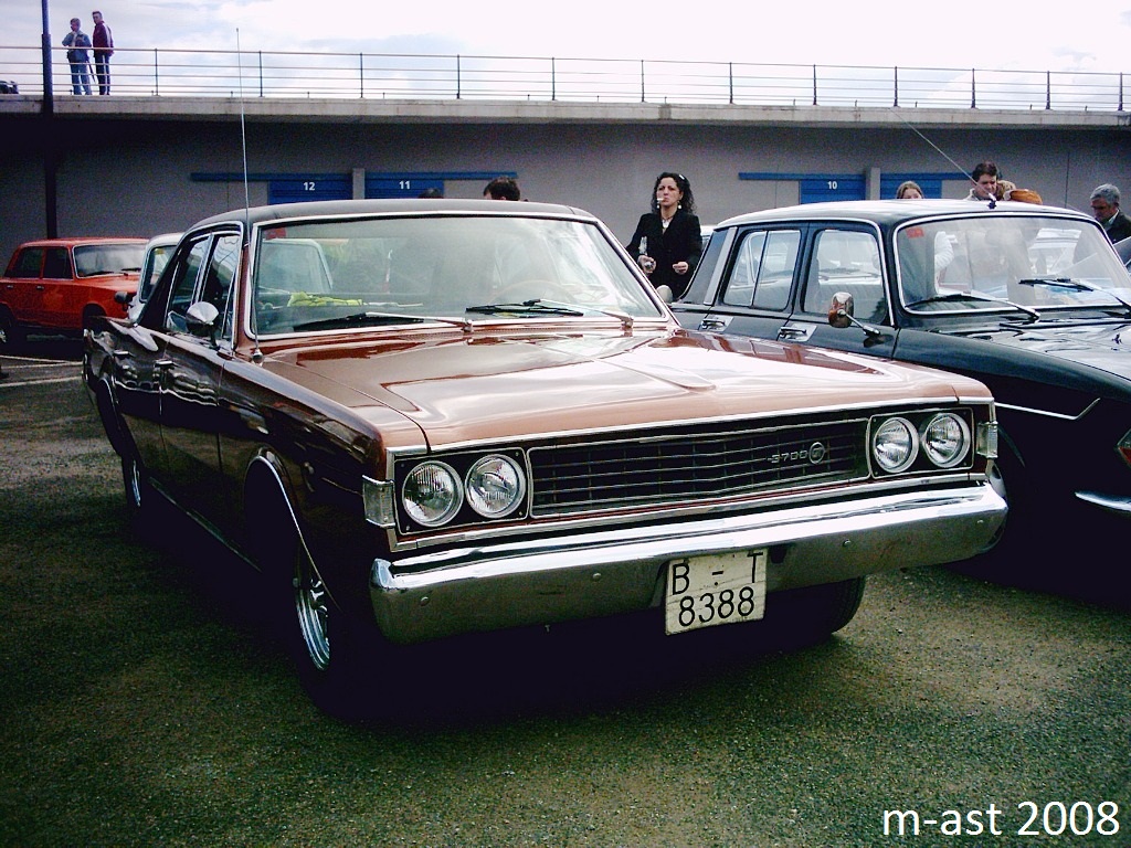 B 8388 T, Dodge 3700 