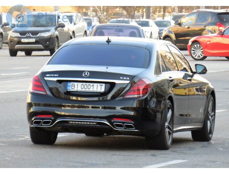 BI 0001 IT, Mercedes-Benz S-Klasse