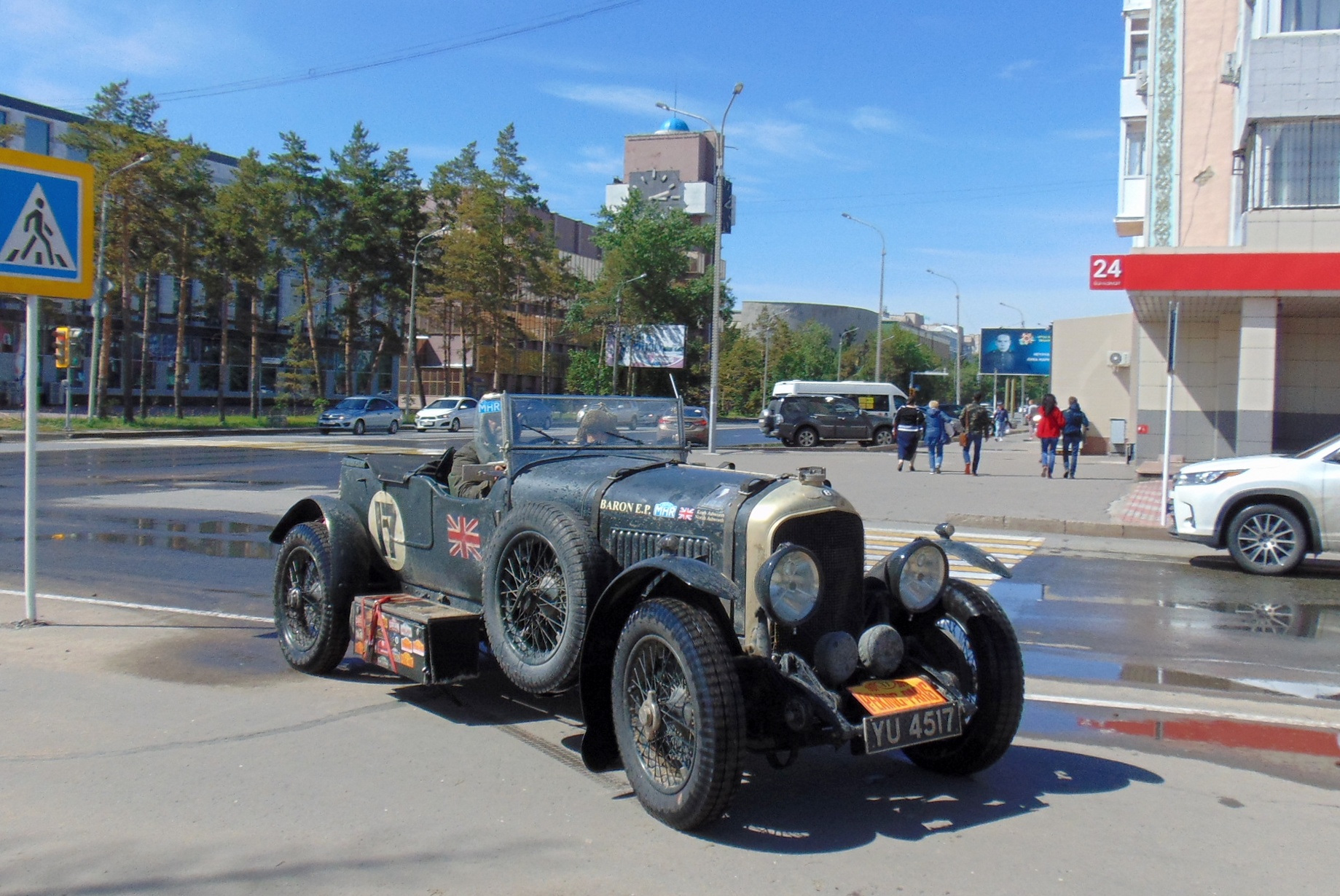 YU4517, Bentley 4½ Litre 