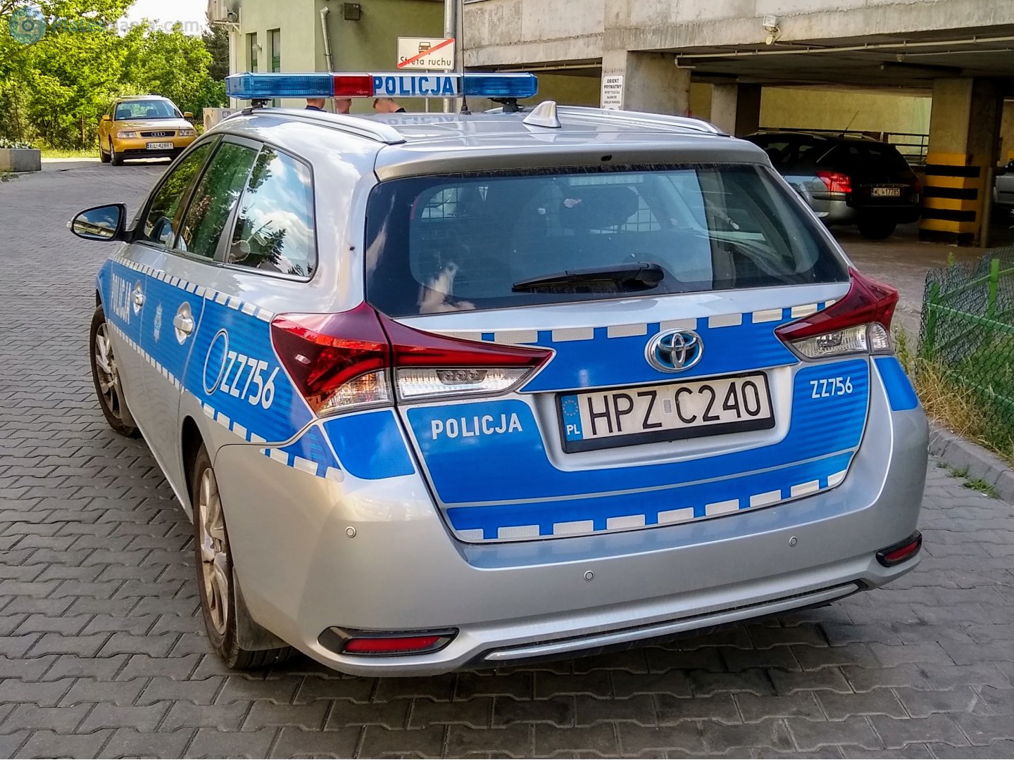 HPZ C240, Toyota Auris 2nd gen Hatch (don't set)